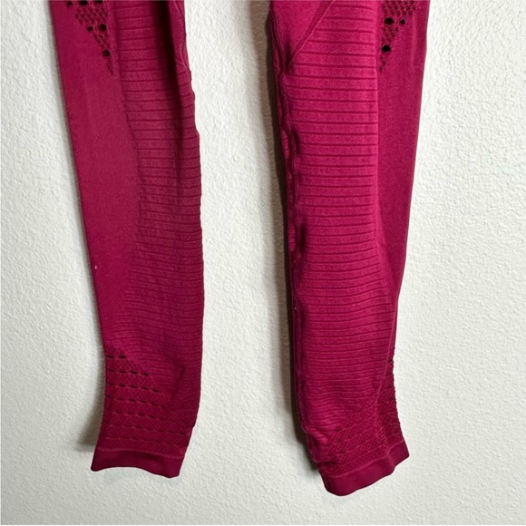 Gymshark Seamless Energy High
Waisted Leggings SZ S - Picture 7 of 15